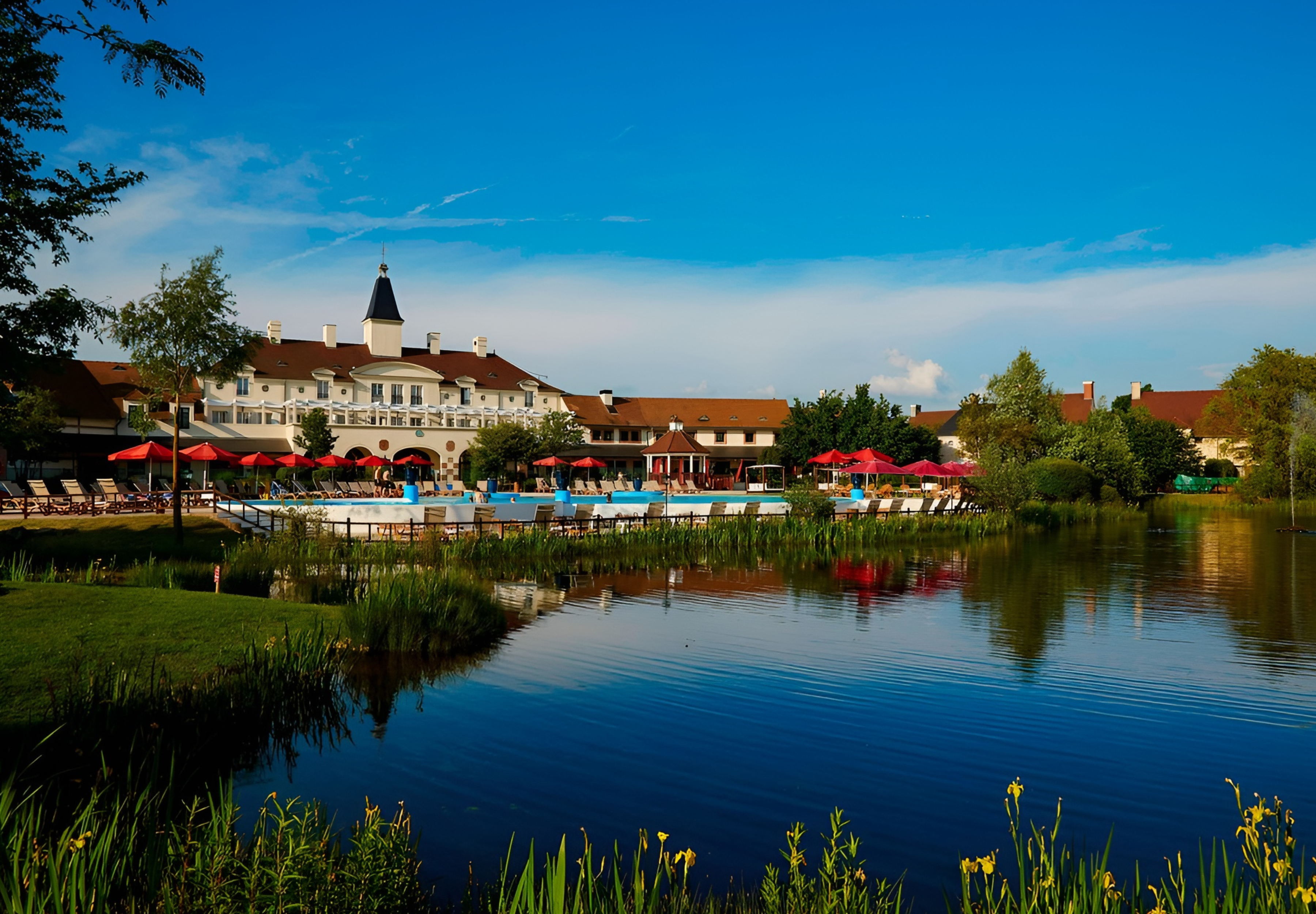 MagicBreaks Fantastic Hotel Facilities carousel banner