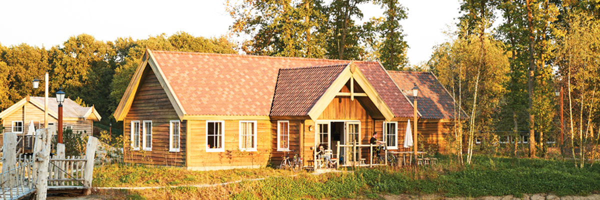 MagicBreaks holiday houses carousel banner