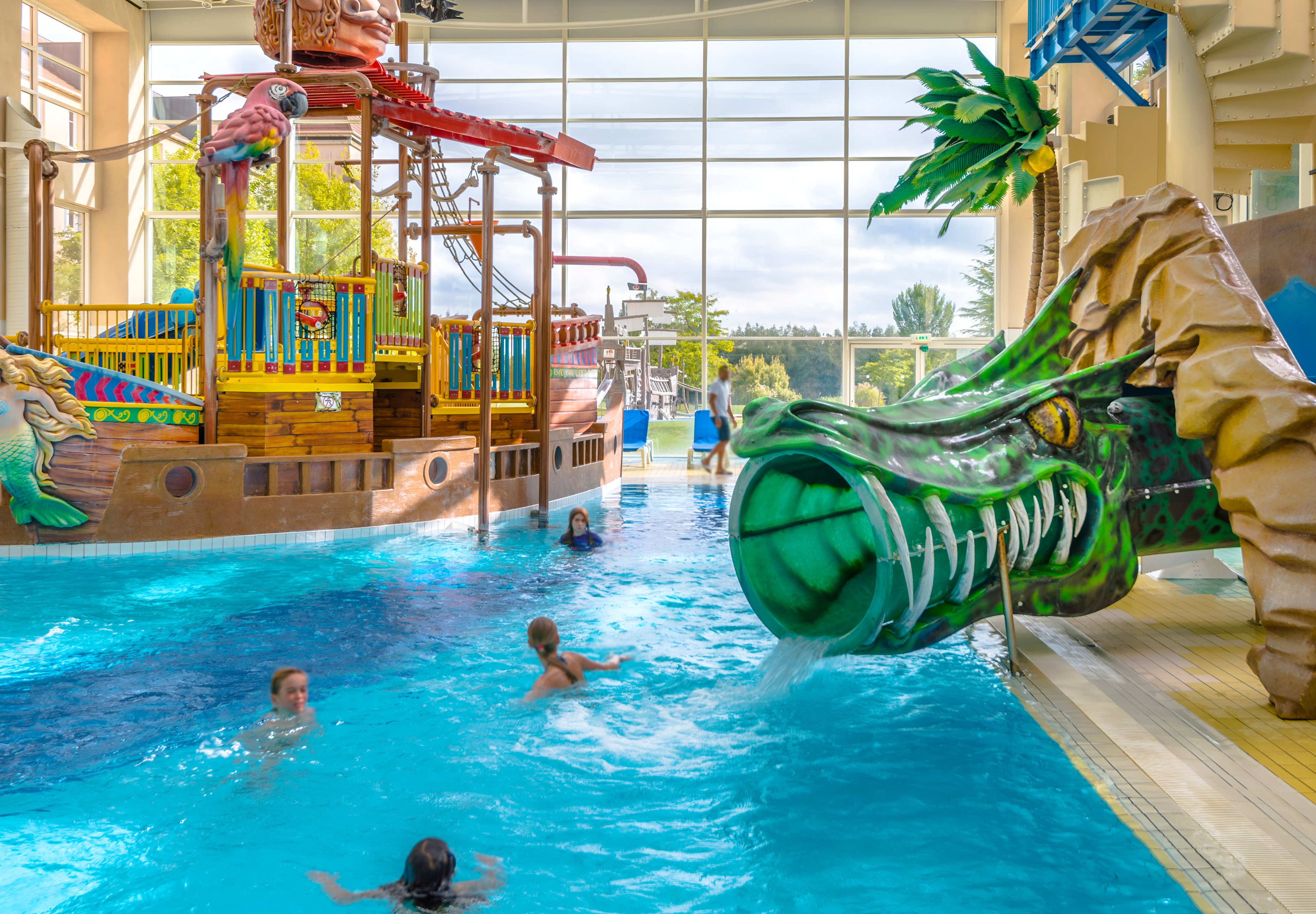 MagicBreaks Where the Fun Continues carousel banner