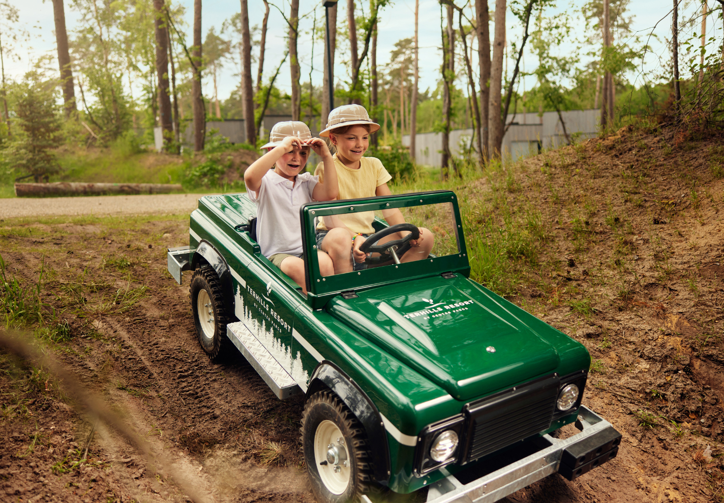 MagicBreaks Share the Love this February! carousel banner