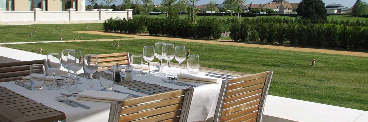 MagicBreaks Hotel Location carousel banner